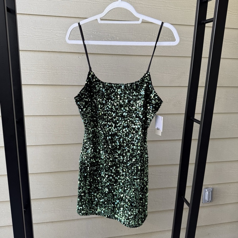 BP Night Out‎ Cocktail Dress Emerald Green Sequins Spaghetti Straps Size Medium